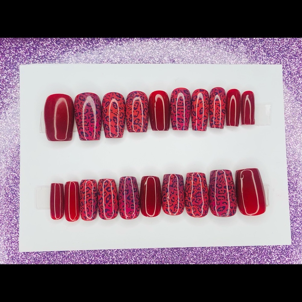 Press on nails
